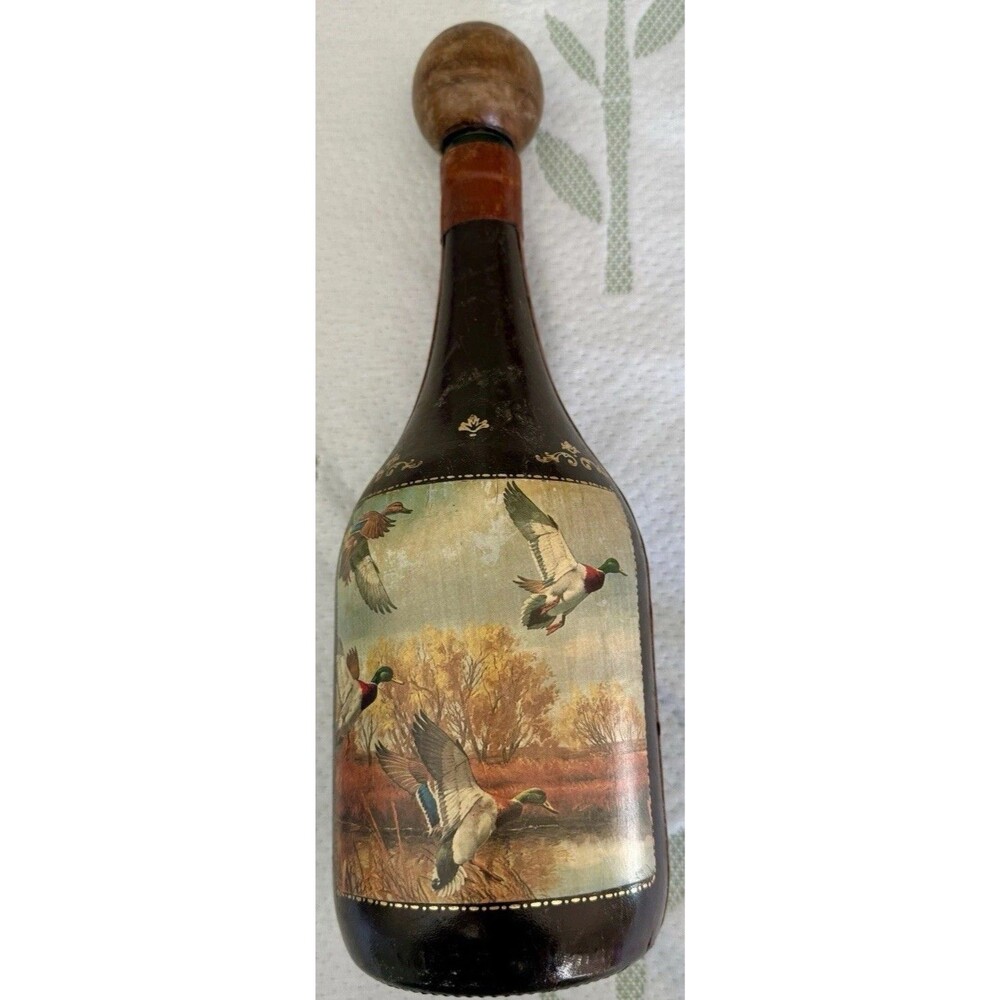 Genuine Leather Wrapped Wine Decanter Bottle Fausto Corduri Italy Duck Scene